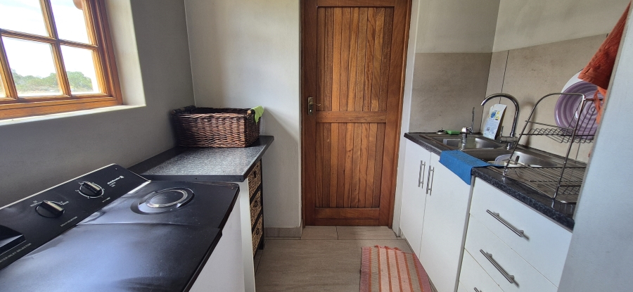 5 Bedroom Property for Sale in Cape Farms Western Cape